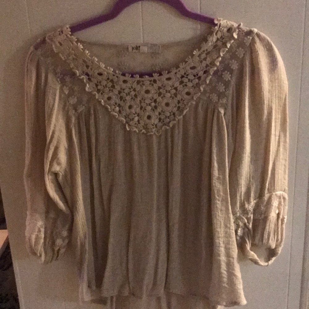 3/4 sleeve shirt
